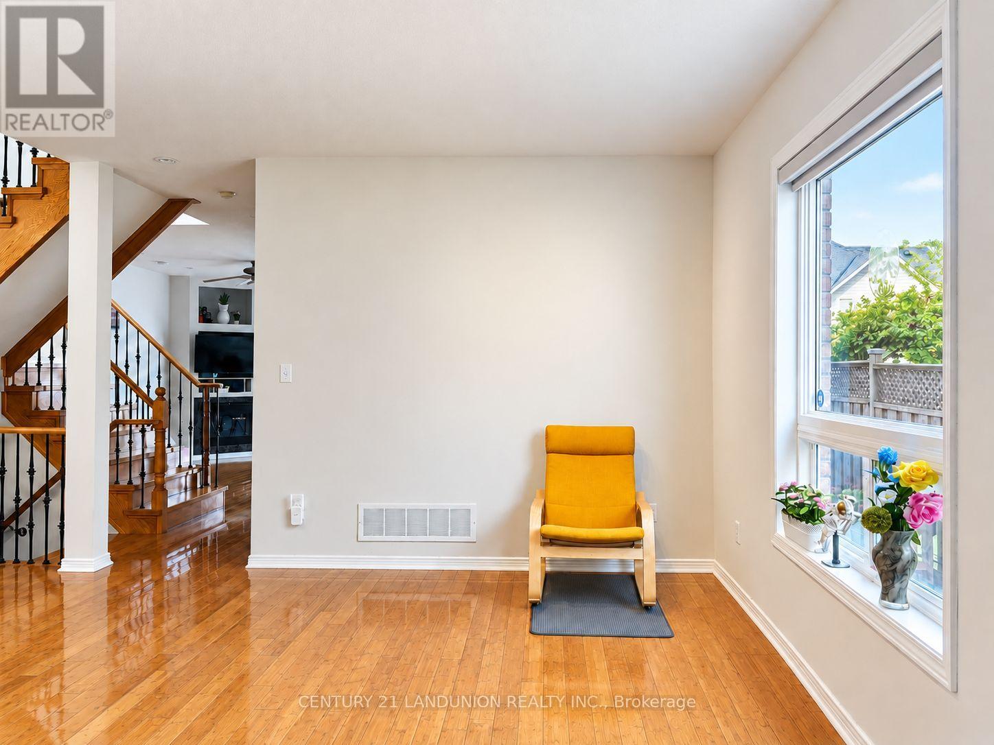 52 KENTLEY STREET, Markham (Berczy) — photo 4