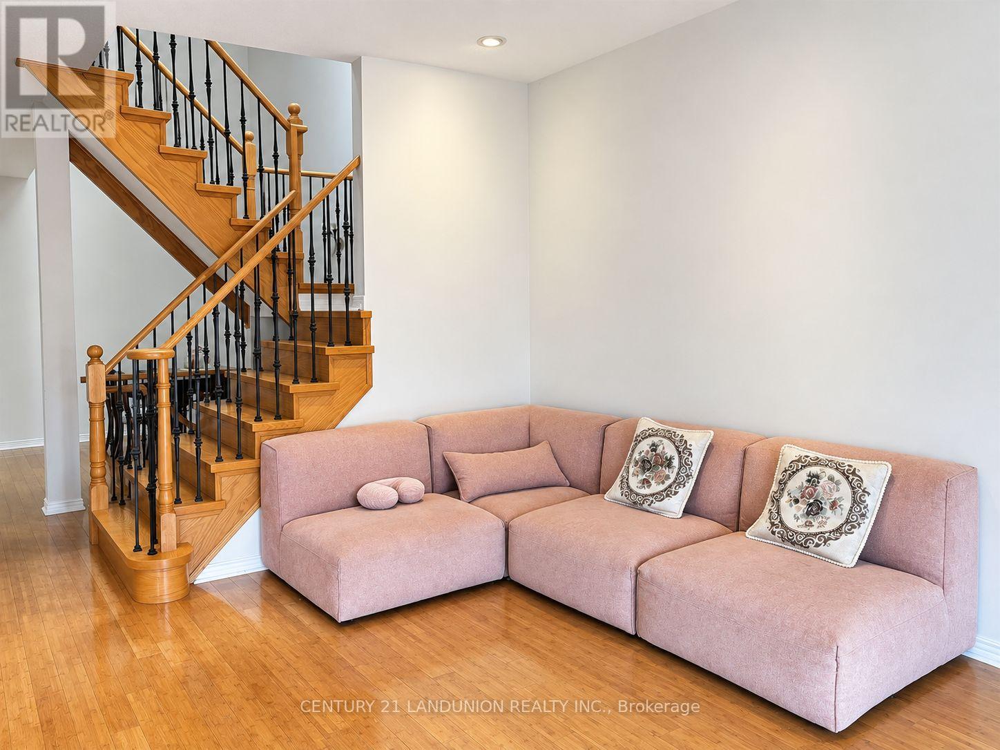 52 KENTLEY STREET, Markham (Berczy) — photo 9