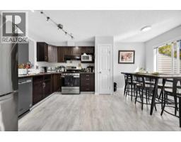 3pc Bathroom - 121 Everhollow Heights Sw, Calgary, AB T2Y5B3 Photo 11