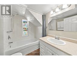 8 Maria Street, Penetanguishene, ON L9M1L6 Photo 13