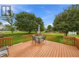 8 Maria Street, Penetanguishene, ON L9M1L6 Photo 34