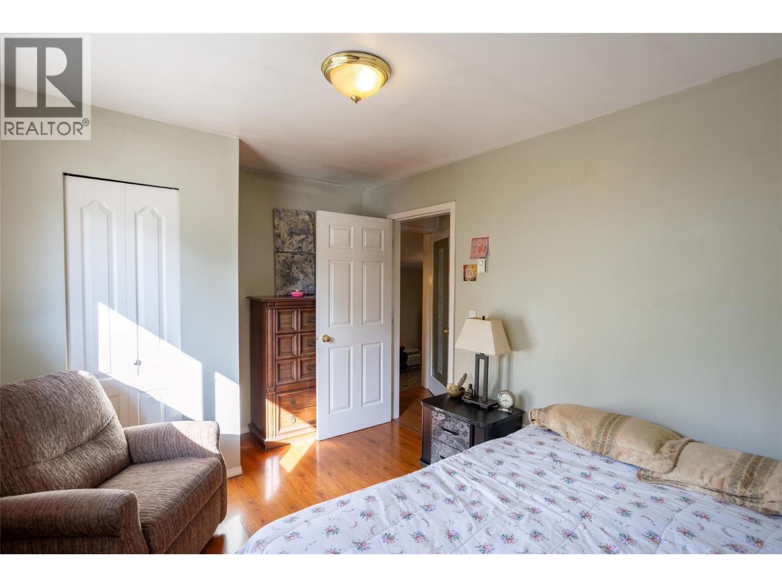 50 Taylor Way - 58