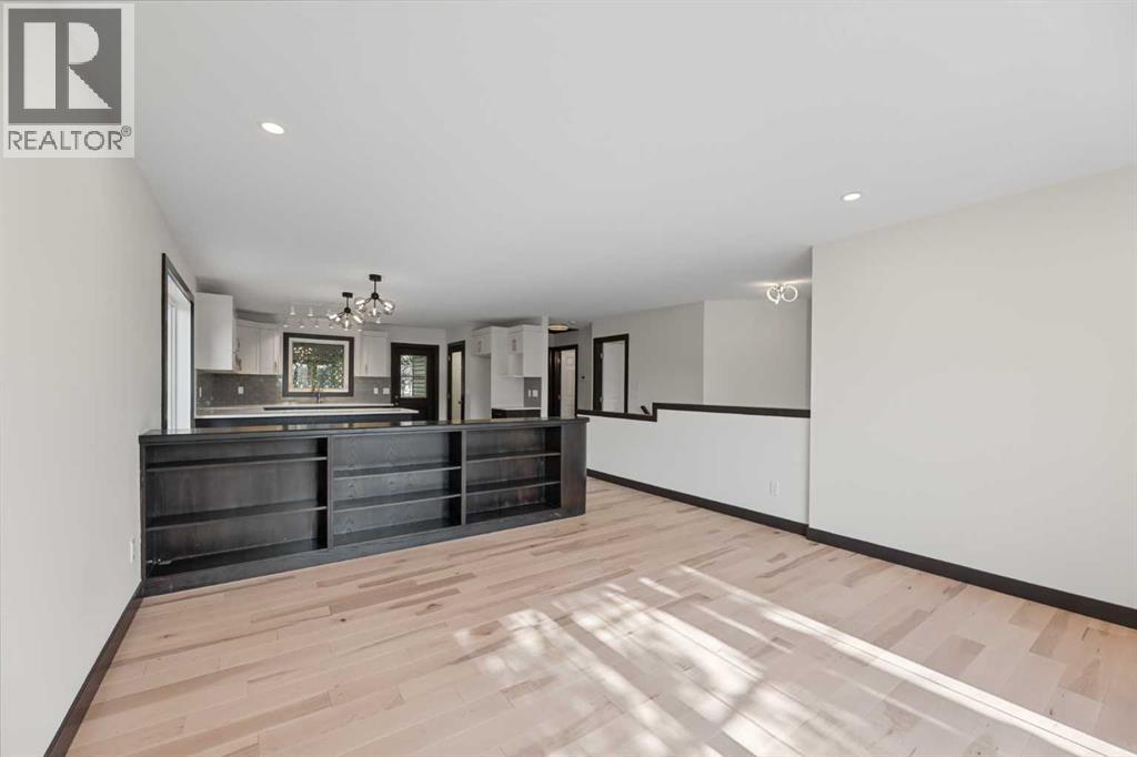 1525 Mary Place - 6