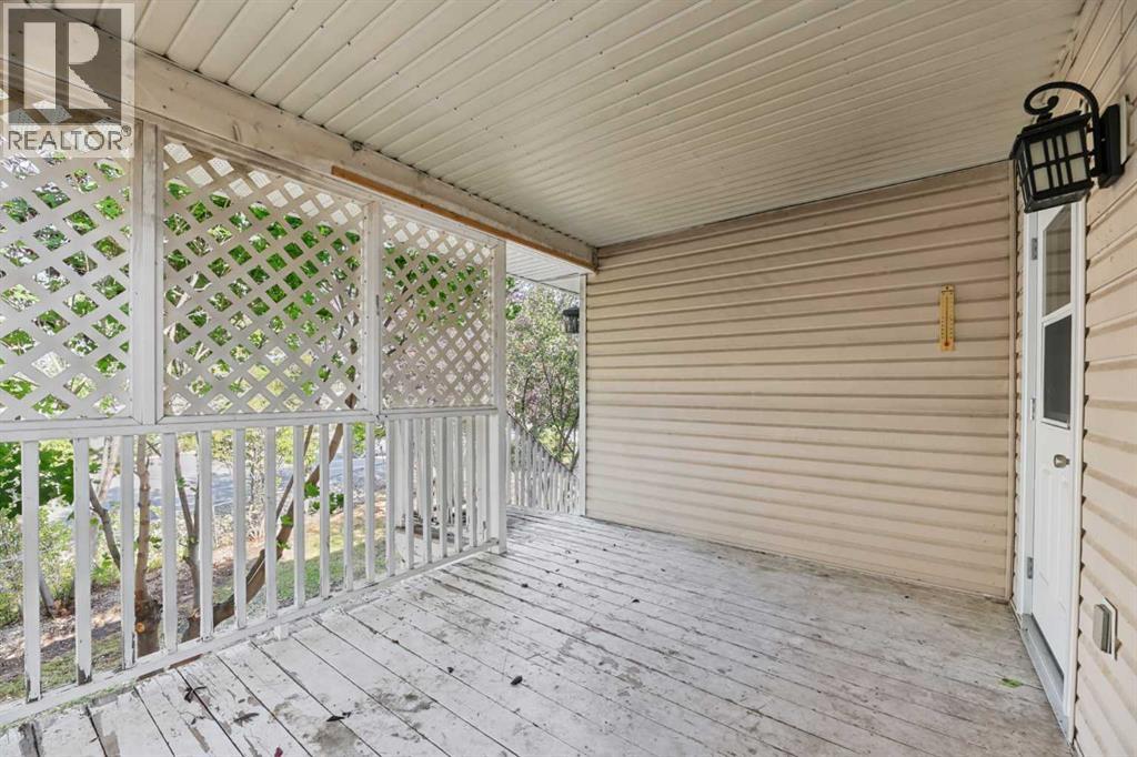 1525 Mary Place - 22