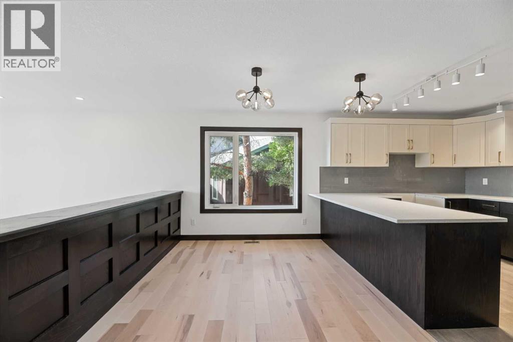 1525 Mary Place - 7