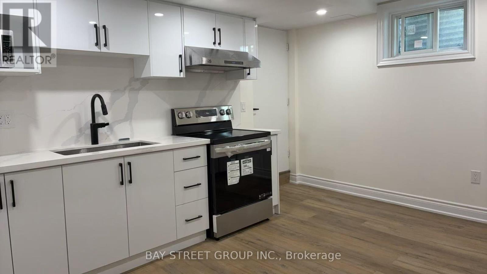 27 SYCAMORE DRIVE, Markham (Aileen-Willowbrook)