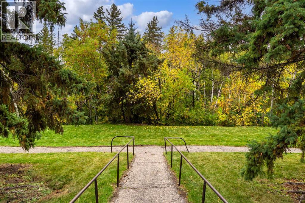 301, 312 Cedar Crescent SW - photo 23