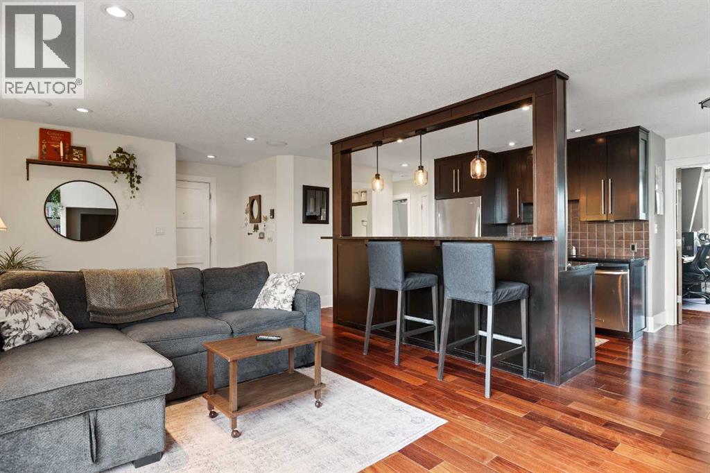 301, 312 Cedar Crescent SW - photo 7