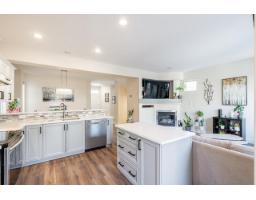 15163 61a Avenue, Surrey, BC V3S5J7 Photo 15