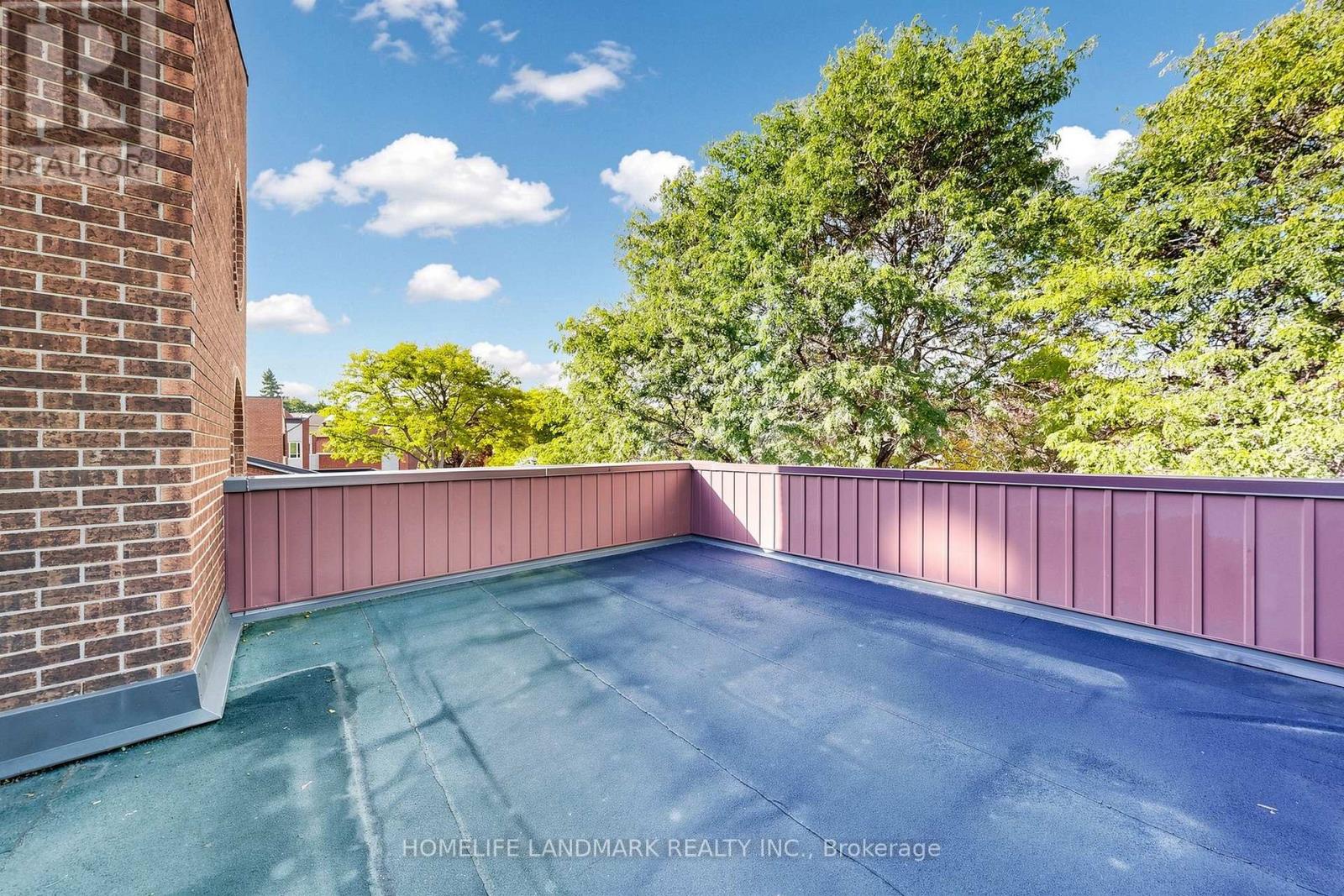 23 HASHBURY PLACE - 32