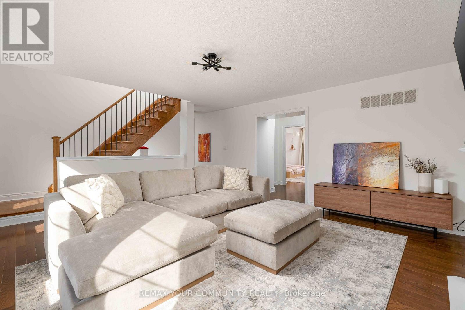 24 GALA LANE - Image 14