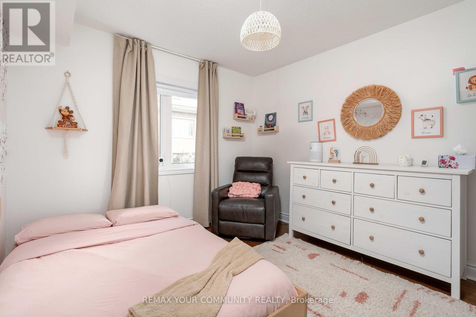 24 GALA LANE - Image 19