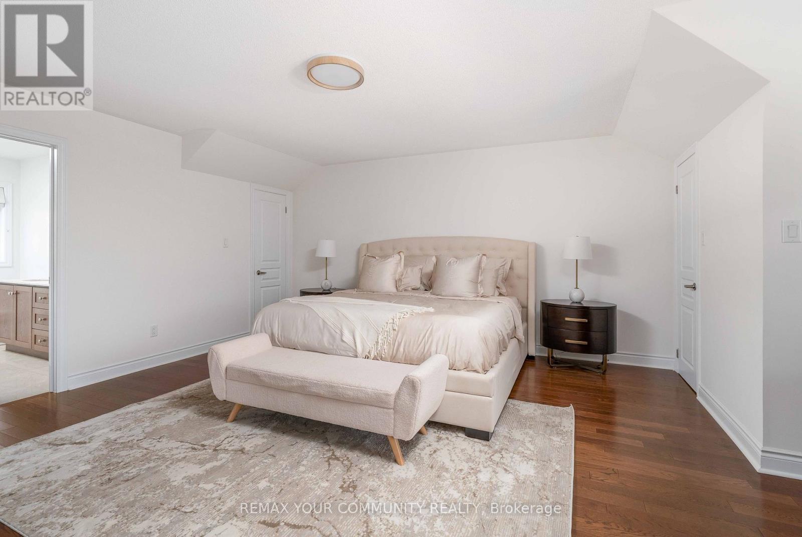 24 GALA LANE - Image 20