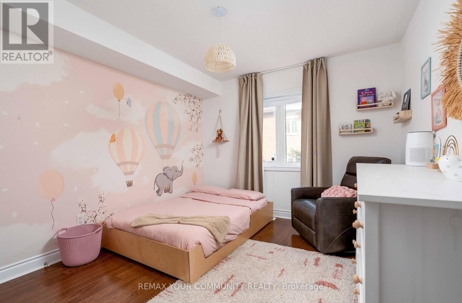 24 GALA LANE - Image 18
