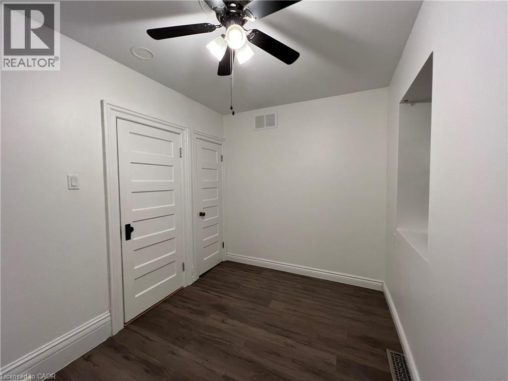 16 ALMA Street N - Image 27