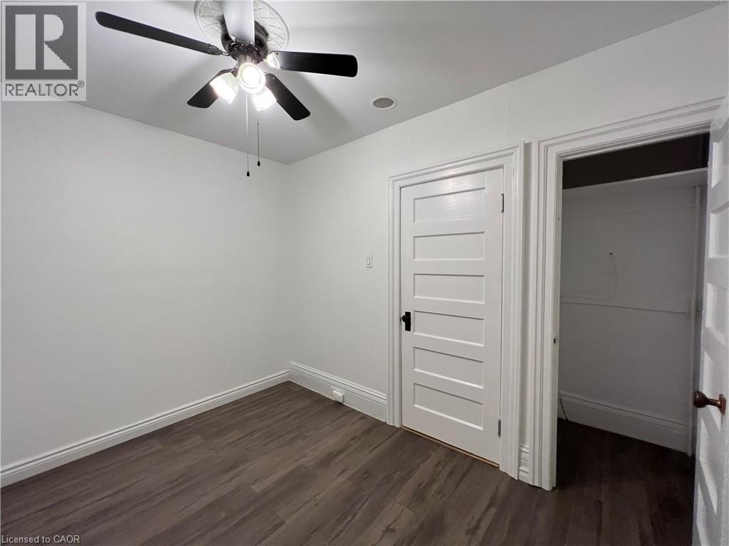 16 ALMA Street N - Image 38
