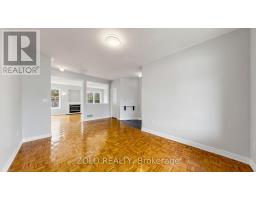 19 Waldron Crescent, Richmond Hill, ON L4E4A3 Photo 11