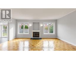 19 Waldron Crescent, Richmond Hill, ON L4E4A3 Photo 13