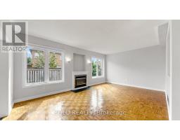 19 Waldron Crescent, Richmond Hill, ON L4E4A3 Photo 14