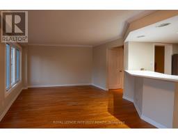 79 Forestglade Crescent, Ottawa, ON K1G5X4 Photo 9