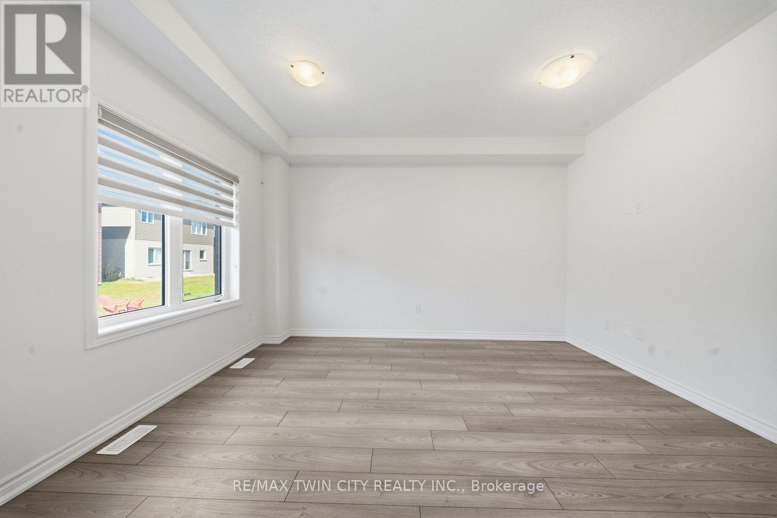 19 TOOKER DRIVE, Brantford — photo 9