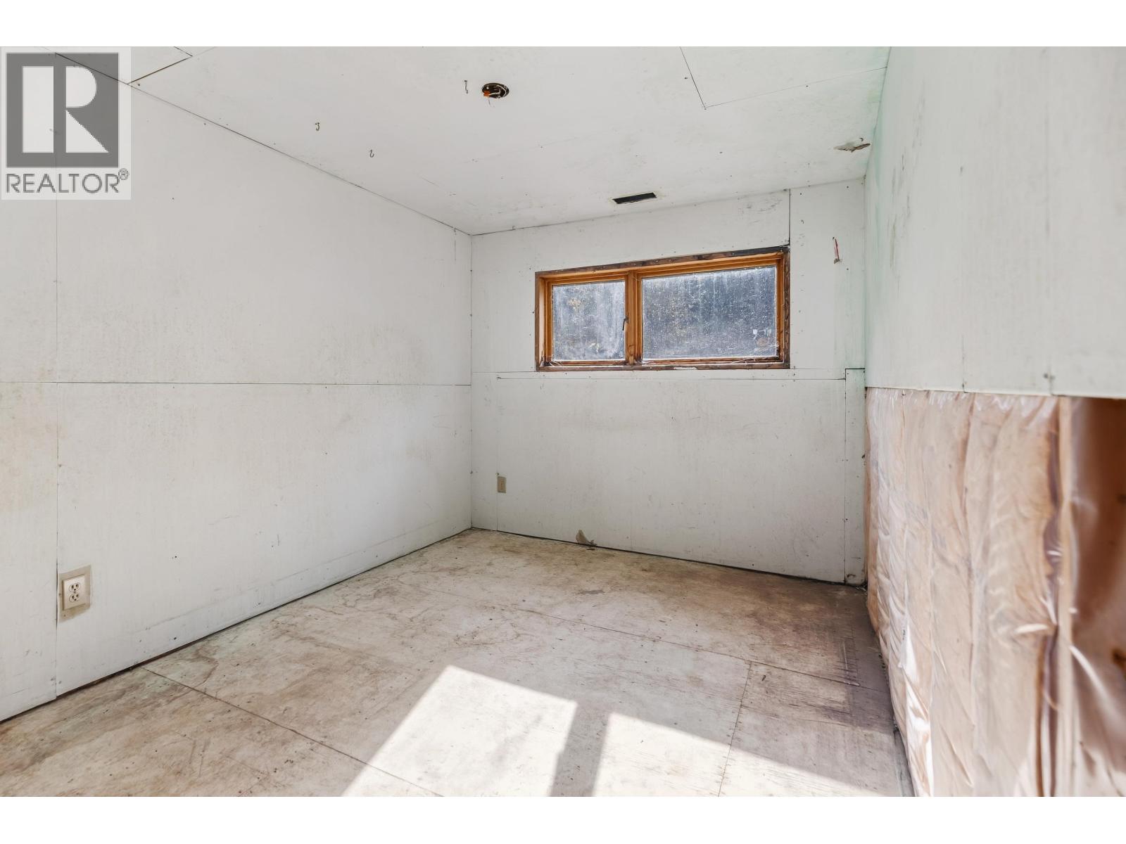 16385 SCHEFER DRIVE - 31