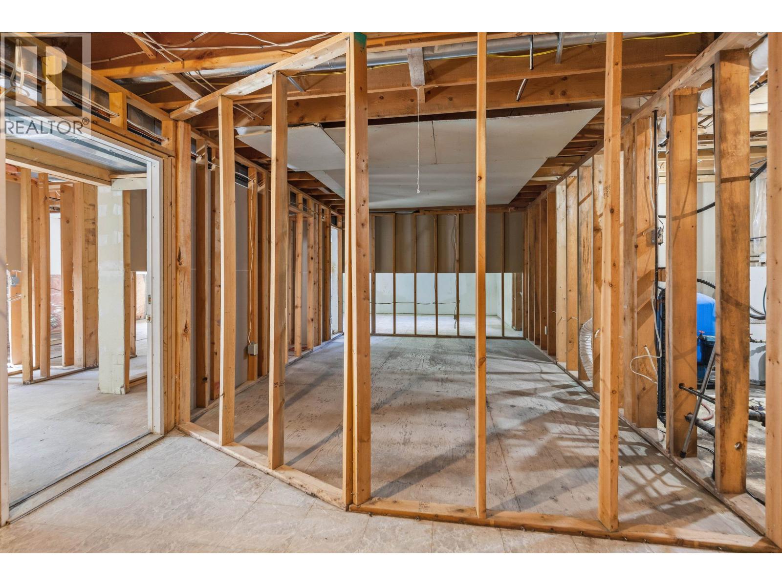 16385 SCHEFER DRIVE - Image 26