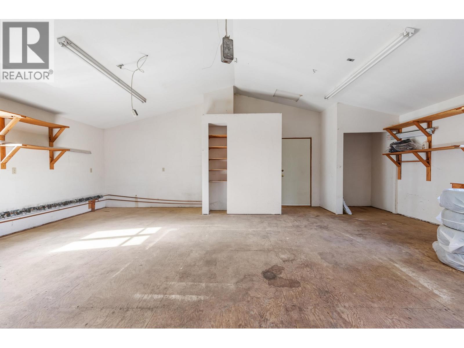 16385 SCHEFER DRIVE - 29