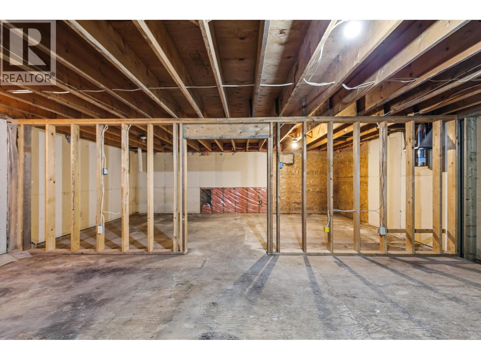 16385 SCHEFER DRIVE - Image 28