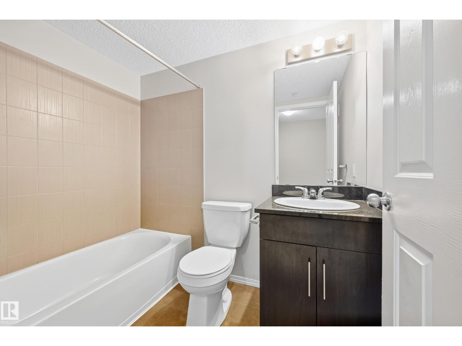 #215 11804 22 AV SW - Image 16