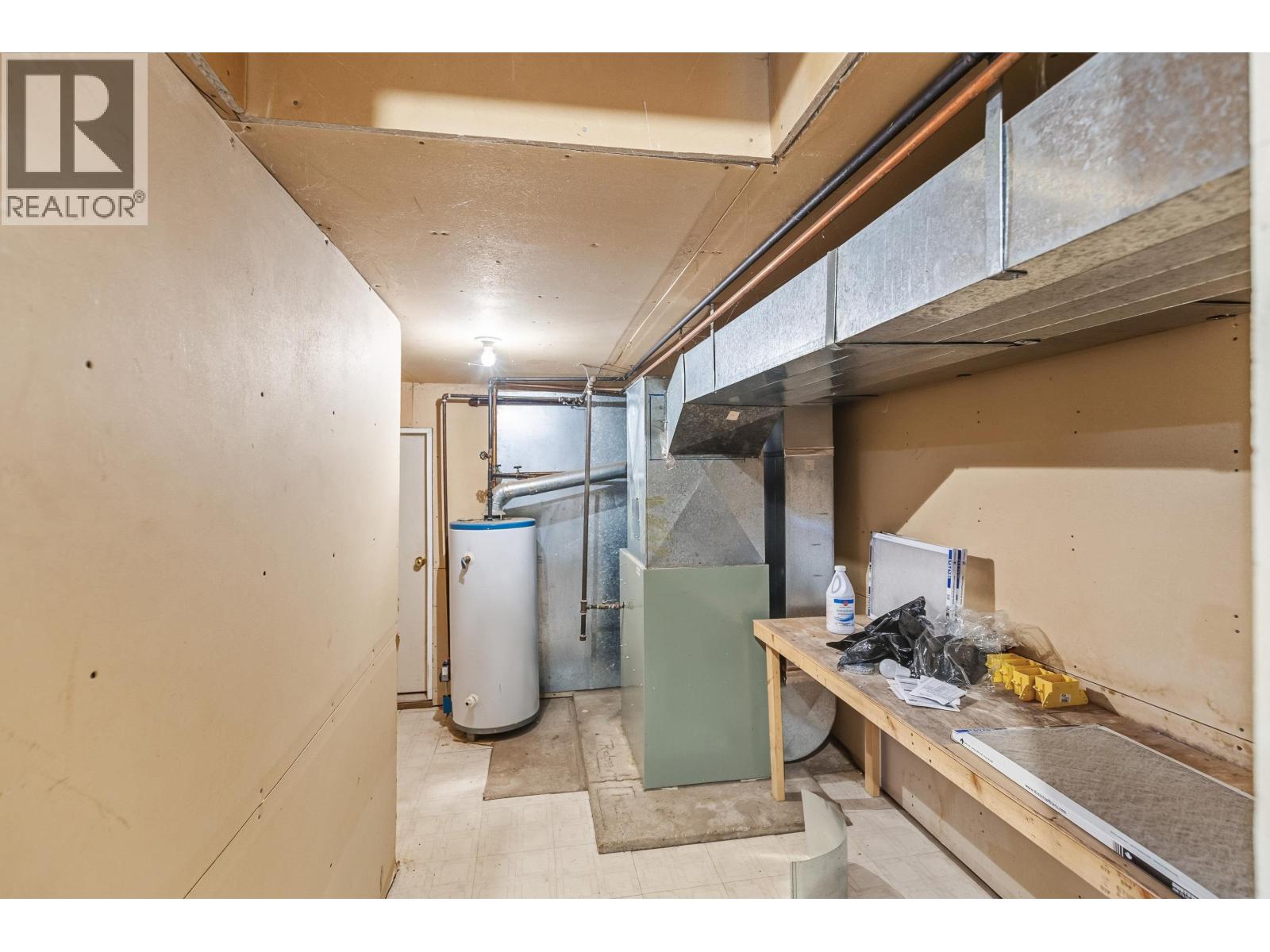 16385 SCHEFER DRIVE - 27