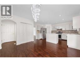 15 Martha's Haven Green Ne, Calgary, AB T3J3X6 Photo 18