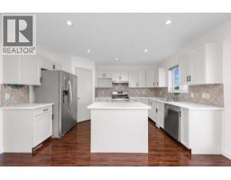 4pc Bathroom - 15 Martha's Haven Green Ne, Calgary, AB T3J3X6 Photo 11