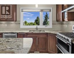 4pc Bathroom - 7715 67 Avenue Nw, Calgary, AB T3B4P2 Photo 8