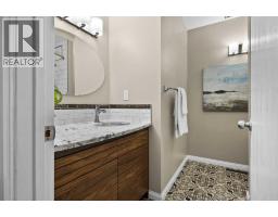 7715 67 Avenue Nw, Calgary, AB T3B4P2 Photo 21