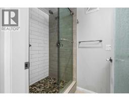 7715 67 Avenue Nw, Calgary, AB T3B4P2 Photo 29
