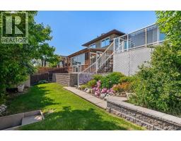 7715 67 Avenue Nw, Calgary, AB T3B4P2 Photo 33