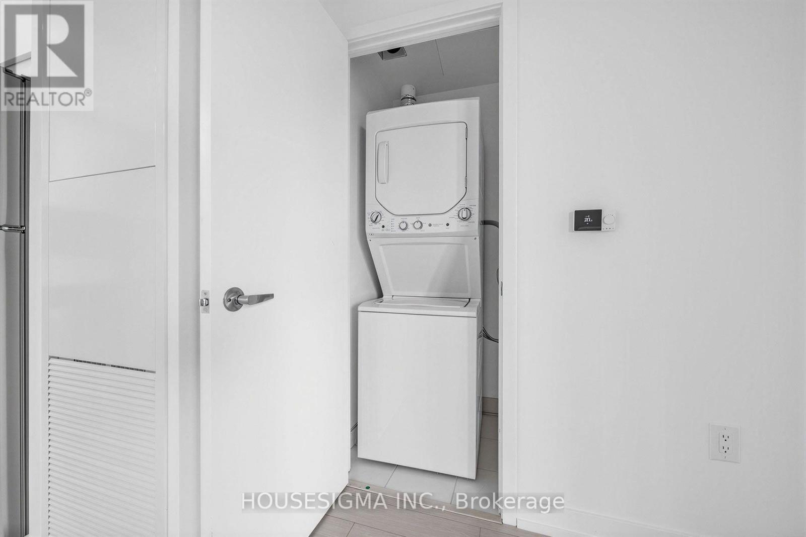1105 - 4010 EGLINTON AVENUE W, Toronto (Humber Heights) — photo 11