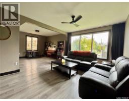 Living room - 313 Rankin Road, Churchbridge, SK S0A0M0 Photo 18
