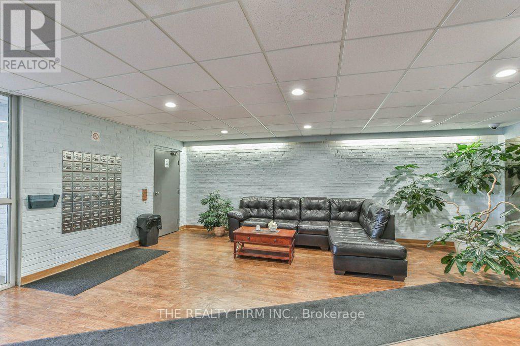 102 - 1106 JALNA BOULEVARD, London South (South X) — photo 7