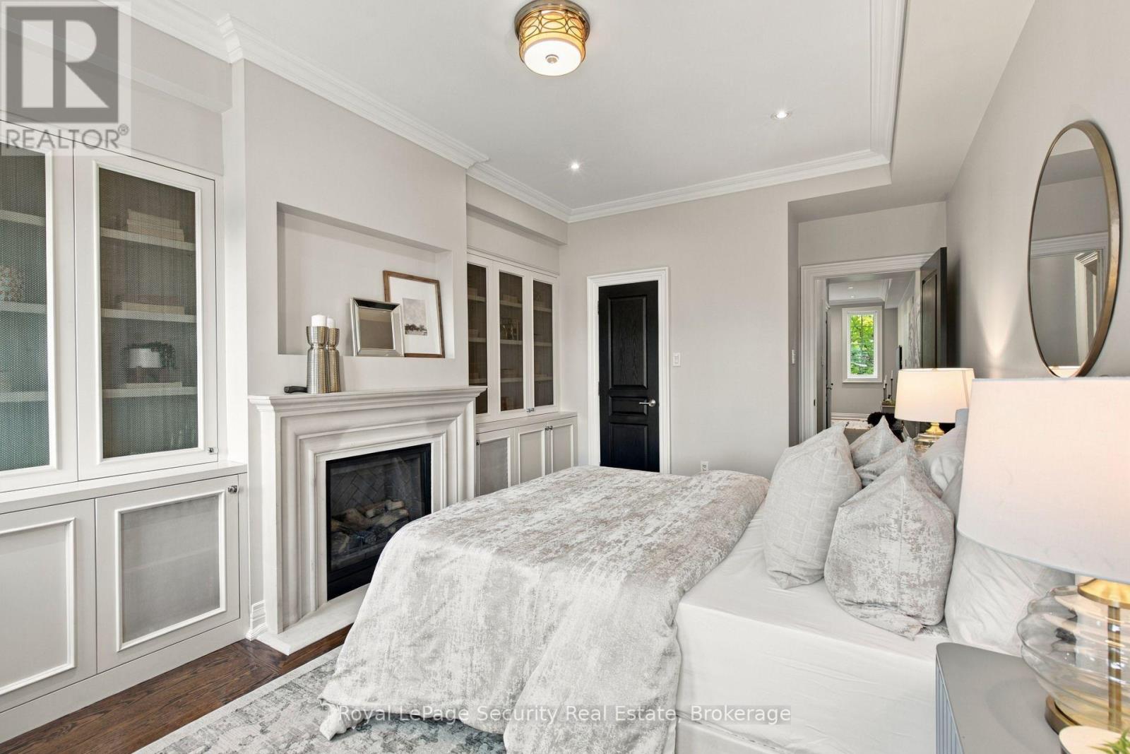 #16 645 DAVENPORT ROAD - 31