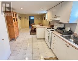 14 Orlando Boulevard, Toronto, ON M1R3N4 Photo 13