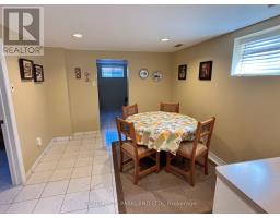 14 Orlando Boulevard, Toronto, ON M1R3N4 Photo 15