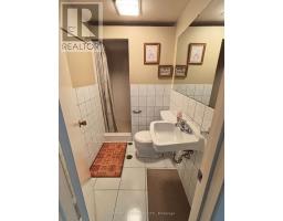 14 Orlando Boulevard, Toronto, ON M1R3N4 Photo 18