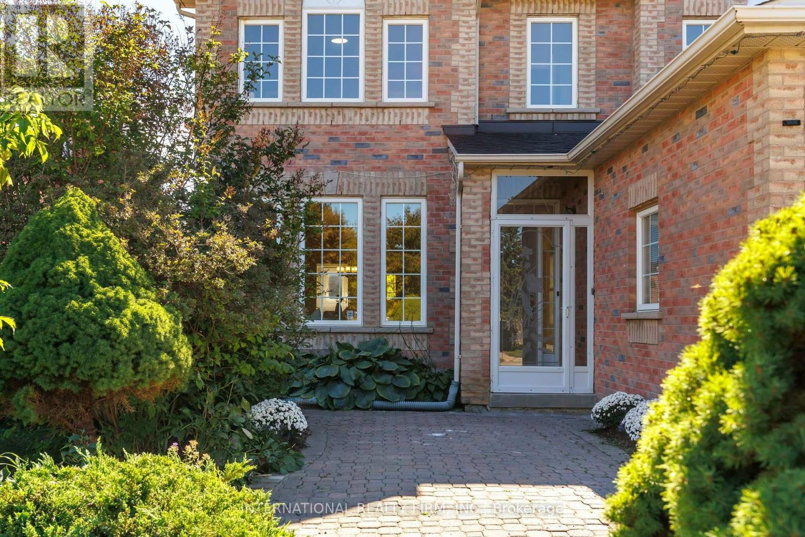 95 GILLINGHAM AVENUE, Markham (Milliken Mills East) — photo 3