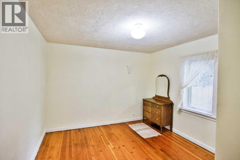 1615 5 Avenue N - 11