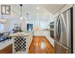 Kitchen - 620 Indian Road, Toronto, ON M6P2C6 Photo 10