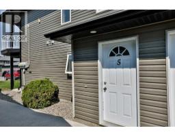 5, 734 Heritage Boulevard W - photo 3