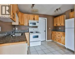 5, 734 Heritage Boulevard W - photo 7