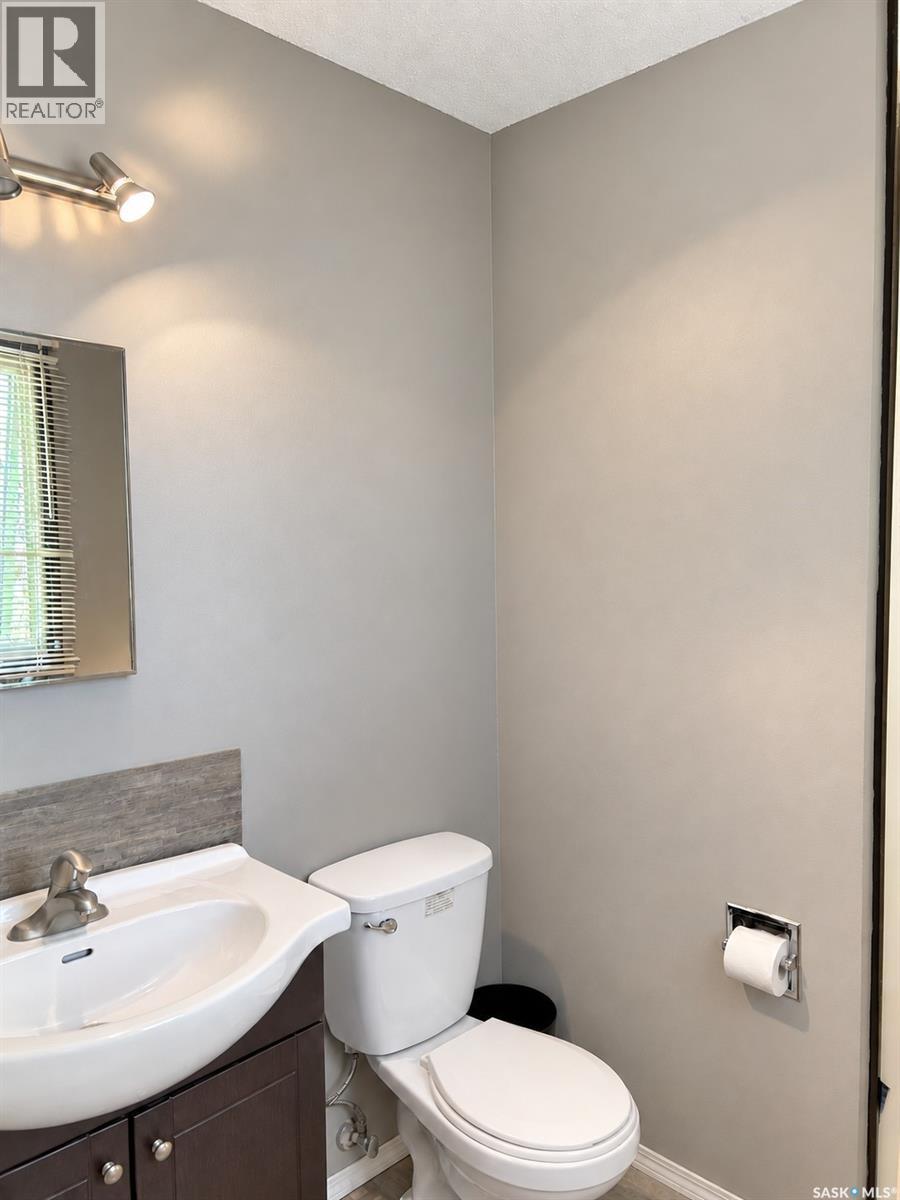 401 Service ROAD E, Shellbrook — photo 13